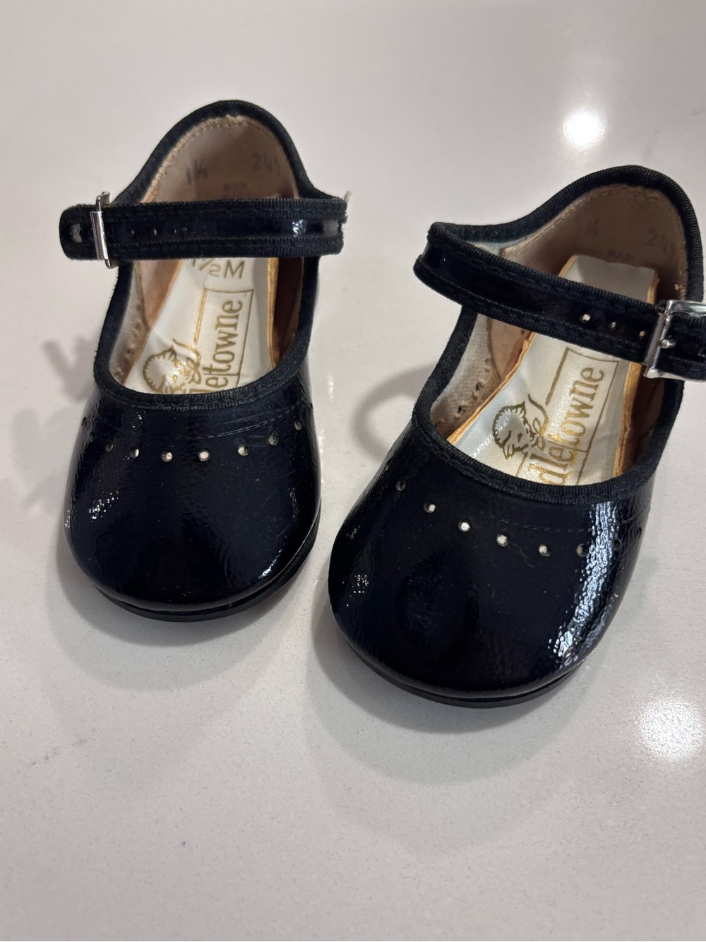 Vintage Cuddletowne Baby Shoes Black Patent Leather Mary Janes Girls Size 1 1/2M